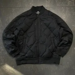 ユニクロ x ホワイトマウンテニアリング リーサイクルフリース ハイブリッド ダウン Tシャツ