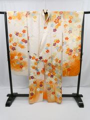 振袖 刺繍 金駒 金彩 紋意匠 身丈174cm 撥水加工済 MO3535 - メルカリ