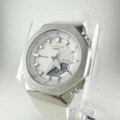 新品未使用☆CACIO カシオ　腕時計 G-SHOCK ジーショック 【国内正規品】 PRECIOUS HEART SELECTION 2025 メタルカバード 環境配慮素材採用 GM-S2110SH-7AJF レディース ホワイト