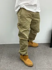 GU ベージュ コットンパンツ