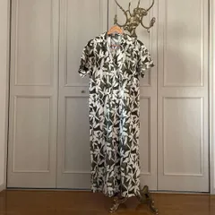 52 ZARA ザラ 花柄 ワンピース シャツ ロング Sサイズ 36 7号 緑 半袖 ボタニカル お呼ばれ　デート　オフィスカジュアル　食事会　可愛い　お出かけ　上品