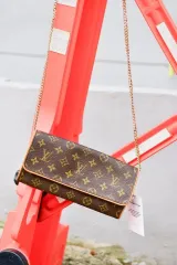 Louis Vuitton モノグラム キャンバス ポシェット ツイン GM (正規品)