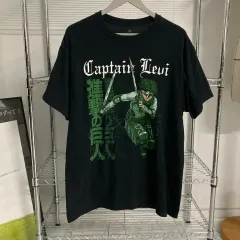 進撃の巨人 リヴァイ オフィシャル アニメ Tシャツ