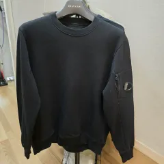 C.P. Company(シー ピー カンパニー) ダイアゴナル フリース スウェット L