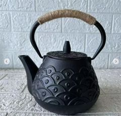 新品 1L 大人気 高品質 1000ml 鉄急須 伝統模様 鉄器 鉄急須 鉄瓶 鉄器 IH 対応 鉄やかん 鉄分補給 蓄熱性に優