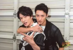 【中古】生写真(ジャニーズ) Snow Man/岩本照・深澤辰哉/横型・バストアップ・衣装白黒/Summer Paradise 2018 オリジナルフォトセット Snow Man