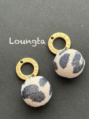 3692限定1‼️ 樹脂ピアス ヒョウ柄ピアス ポンポンピアス し