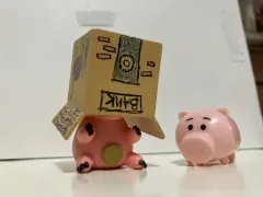 ディズニー トイ・ストーリー ハム ガチャフィギュア 2個 (Hide & Seek)