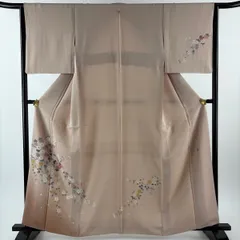 【美品】 付下げ 身丈161cm 裄丈63.5cm S 袷 落款 菊 草花 ぼかし ピンクベージュ 正絹 秀品 一つ紋 【中古】