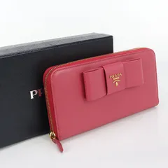 PRADA プラダ ジップアラウンド長財布 サフィアーノレザー 長財布ラウンドファスナー レザー【中古】 レディース