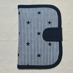 ハンドメイド、星、ストライプ柄のお薬手帳カバー、通帳入れ、母子手帳カバー、紺色のバイアステープ