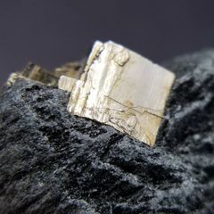 アルタイ隕石 鉄隕石 ウィドマンシュテッテン構造 標本 - メルカリ
