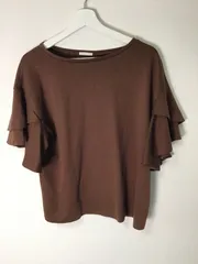 【GU】フリルスリーブTシャツ サイズXL