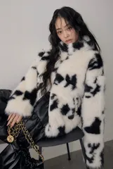 【新品】COW柄スタンドファーライクコート ブラック◾️Frene フラーネ