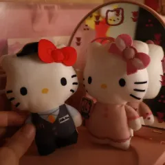 マクドナルド ハッピーセット hello kitty(ハローキティ) ぬいぐるみ キーホルダー 50周年