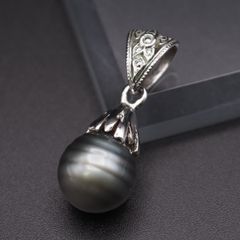 Item thumbnail for item 0851b67e-72c6-4111-8a72-f267adcd6398