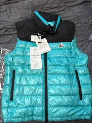 5サイズ モンクレール ベスト（新古品）