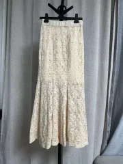 フラワー エンブロイダリー レイ フレア ロング丈スカート