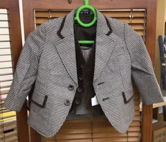 【中古・現状品】製造　太陽被服工業（株）　TAIYO  フォーマルスーツ　ジャケット・ベスト・パンツ　3点セット　サイズ：95cm   　　K-121