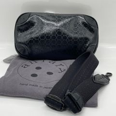 極美品】aniary クロコ型押しレザー ボディバッグ 黒 - メルカリ