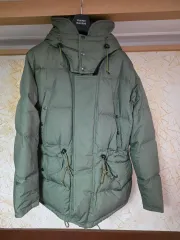 ルートファインダー ハンラサン グースダウン ダウン グリーン M サイズ 100-105首の後ろ