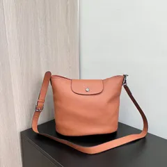 👜✨🌈【2026 新作 新品 未使用】LONGCHAMP  人気  新作 大容量 女性用 ショルダーバッグ 旅行バッグ ファション 抜群 バケットバッグ、バケツバッグ　ブラウン