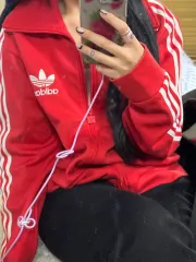 アディダス 赤 トラックジャージ