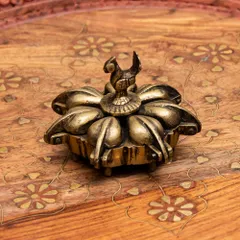 ブラス製 孔雀のクムクムボックス 直径：7.5cm程度 / アンティーク レトロ 小物入れ クムクムケース ピアスケース