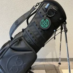 新品未使用☆G/FOREスタンド式キャディーバック9.5インチ　黒×白 G/FORE（ジーフォア） キャディバッグ ゴルフバッグ スタンド式 9.5