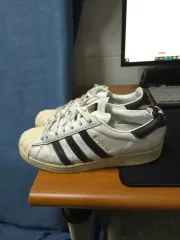 アディダス SUPERSTAR 白黒 スニーカー