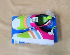 新品 正規品 アディダスキッズ スーパースター スニーカー (210)