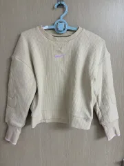 ナイキ クロップド スウェット キッズ 4T