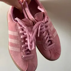 100%正規品 定価14万 adidas アディダス バミューダ グロー ピンク 240