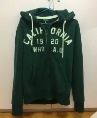 WHO.A.U フーアーユー グリーン フードジップアップ