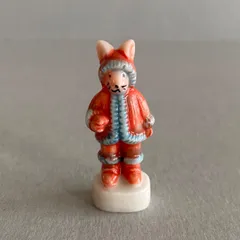 冬支度のうさぎのフェーブ/フランス雑貨/陶器ミニチュア/ブロカント/ヴィンテージ/蚤の市/幸運の小さな陶器
