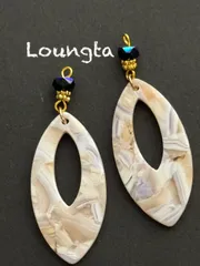 3708チェコビーズピアス 大ぶりピアス 樹脂ピアス