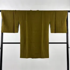 【美品】 道行 身丈96cm 裄丈68cm L 和装コート 角衿 地紋 黄土色 正絹 秀品 【中古】