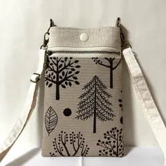 スマホポシェット 北欧森柄 ブラウン ショルダーストラップ付き