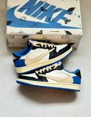 (購入) ジョーダン 1 x トラヴィス スコット x フラグメント デザイン レトロ ロー