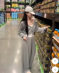 4万円台) 新品 ストライプ フードジップアップ セットアップ