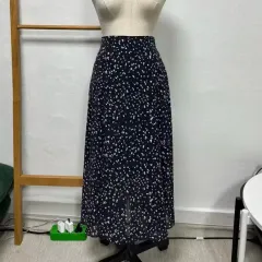 ネイビー ドット フラワー 柄 ロング丈スカート ミディ丈スカート