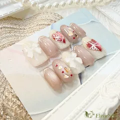 【現品】ネイルチップ　ベージュ　ハート　リボン