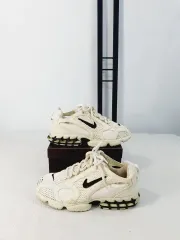ナイキ ステューシー エアズーム スピリドン ケージ2 フォッシル 250