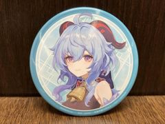ブルーアーカイブ エリ シロコ ホシノ カノエ 缶バッジ カフェ 