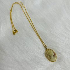 ヴィンテージ風 カメオ ロケット風ペンダント ネックレス ゴールド