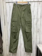 ミリタリー/綿パン/US ARMY OG107 カーキ　サイズXS以下　ウエスト69㎝、股上30㎝、股下75㎝、わたり幅26㎝、裾幅17㎝