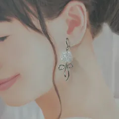 オープン記念sale　送料無料　イヤリング　丸小ビーズ　水色　デート　ハンドメイド　リボン