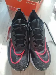 ナイキ ズーム フライ 4 新品 275