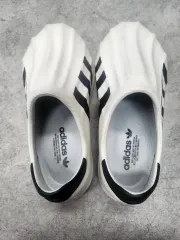 アディダス アディフォーム スーパースター 235