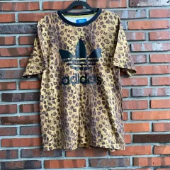 (M) adidas アディダス レオパード 半Tシャツ